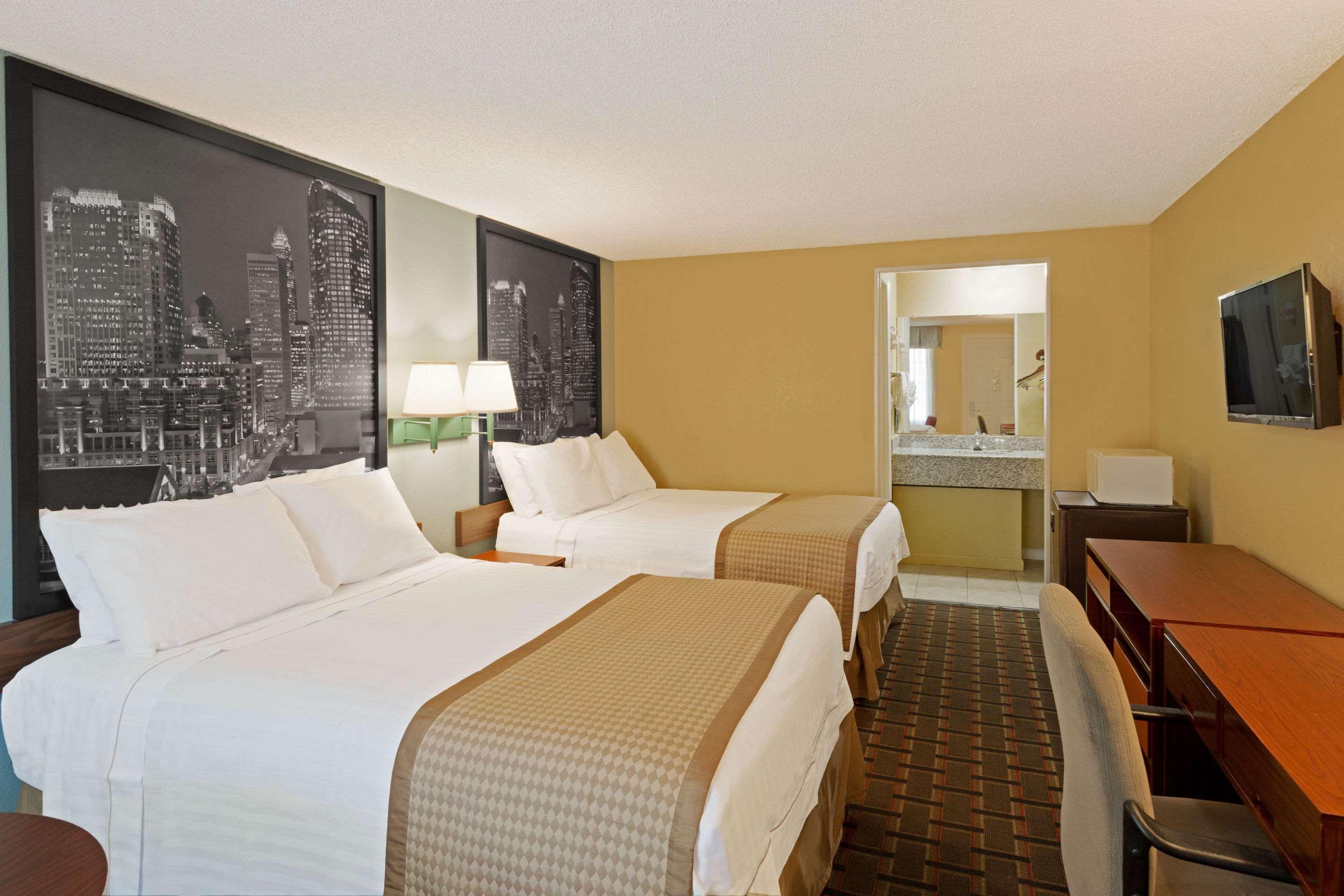 Rodeway Inn Charlotte Airport Area Extérieur photo